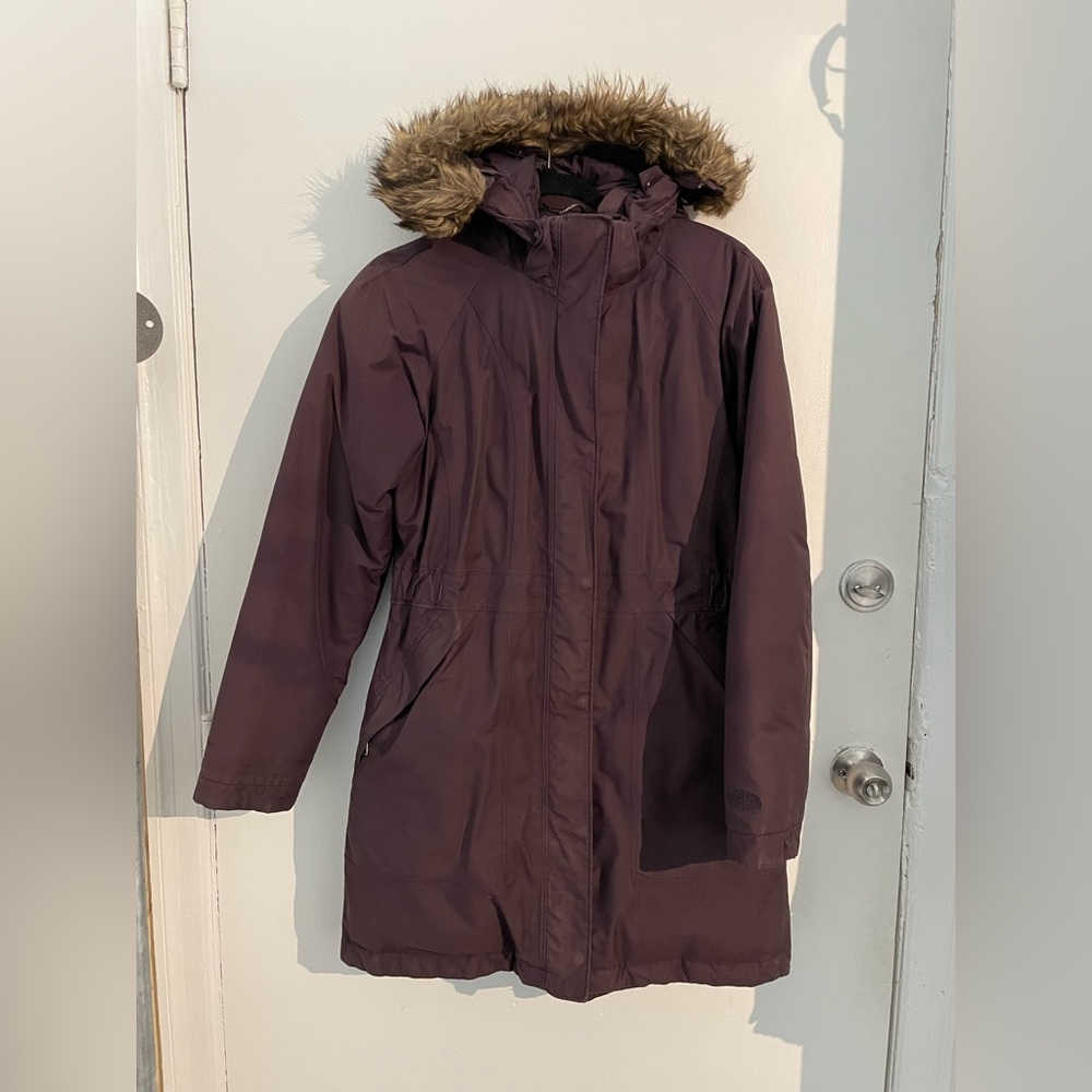 The North Face - Goose Down Winter Coat in Purple